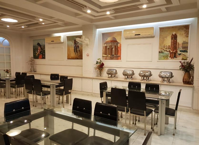 Buffet Photo