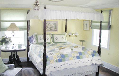 Apple Valley Inn - Glenwood - Bedroom