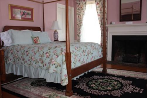 Hickory Ridge House - Putney - Bed