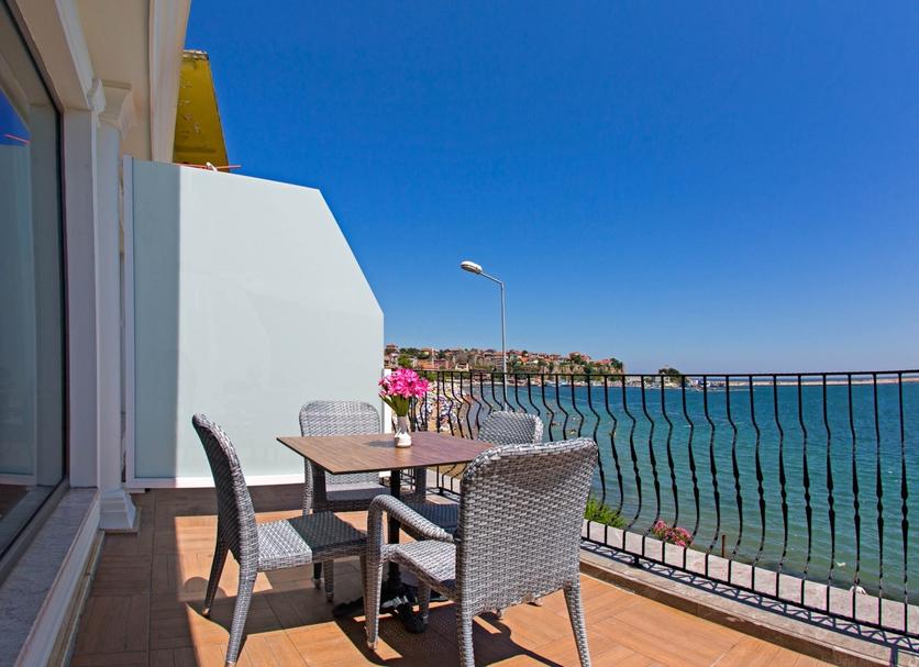 Balcony Photo