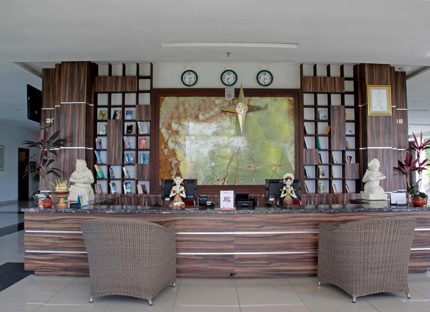 Front desk Photo