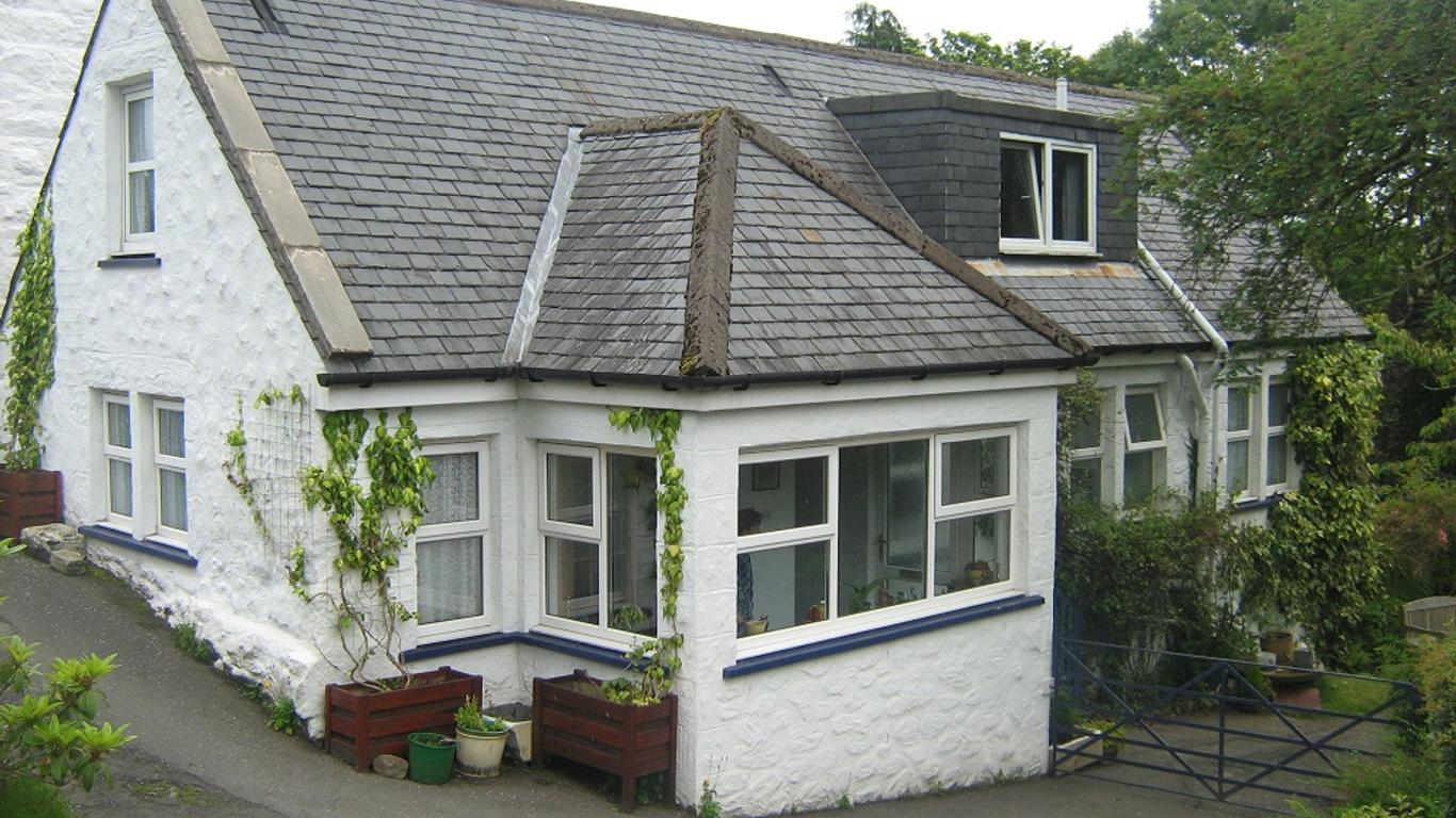 The Ken Bridge Hotel & Campsite