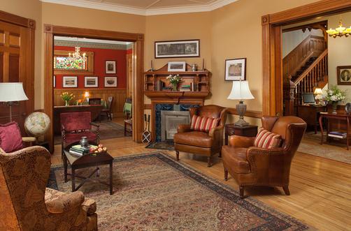 Lang House on Main Street - Burlington