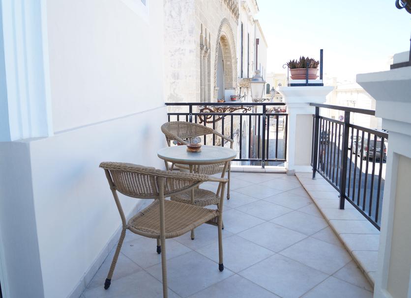 Balcony Photo