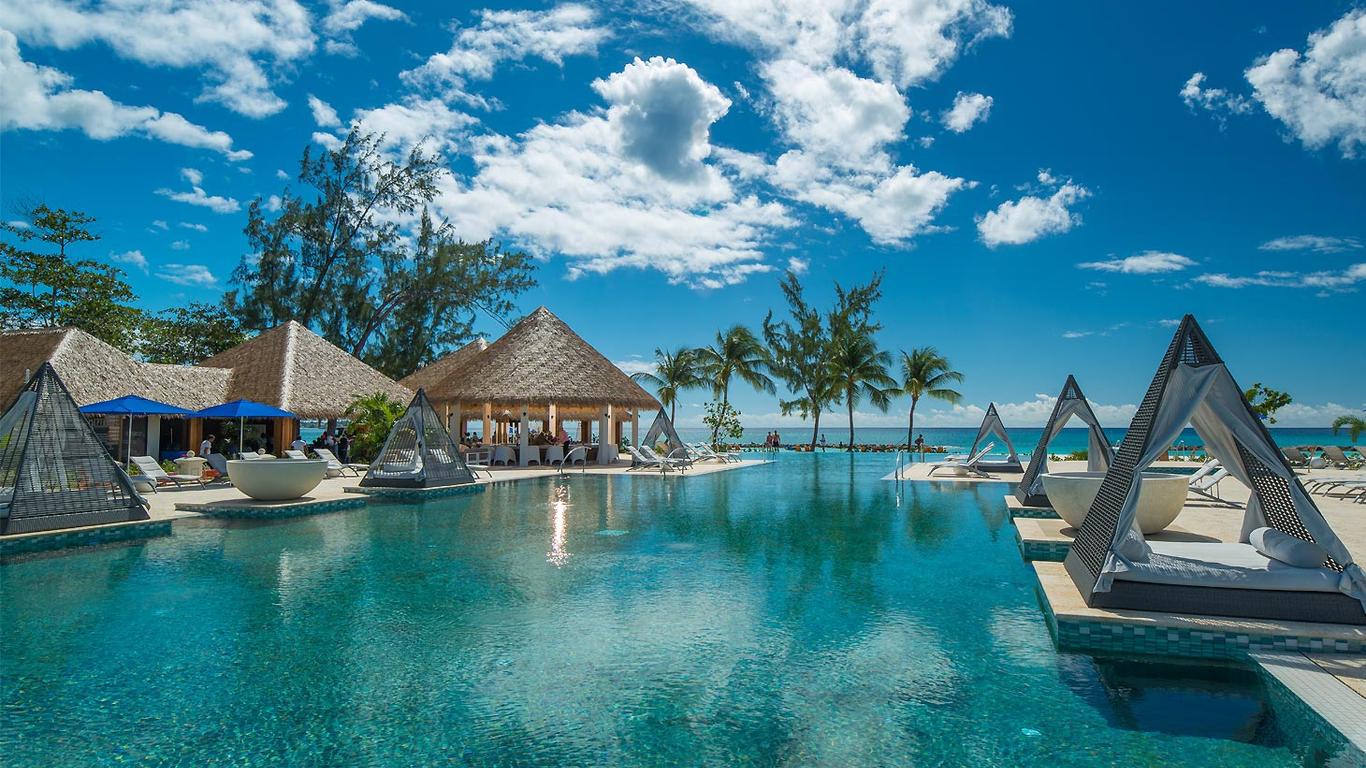 The Enchanting Sea shores Of Barbados