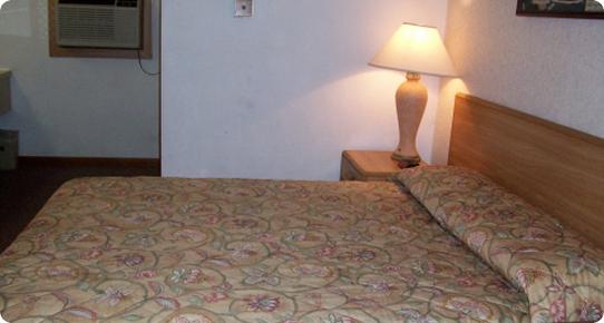 Budget Host Stone's Motel - Dale
