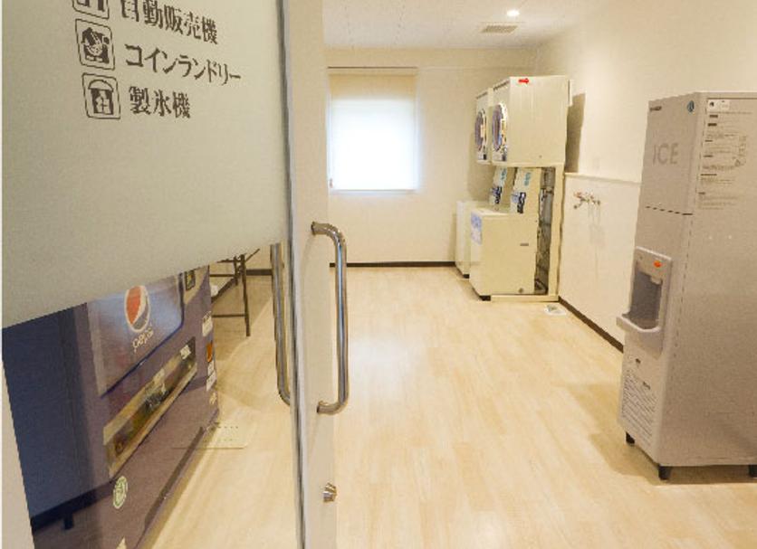 Laundry facility Photo