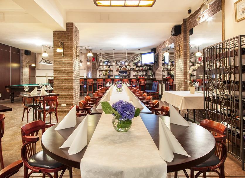 Restaurant Photo