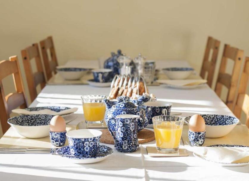 Dining room Photo