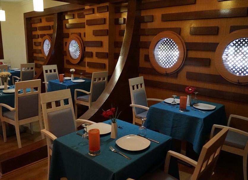 Restaurant Photo