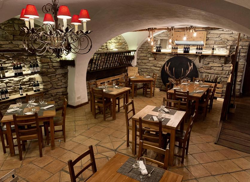 Restaurant Photo