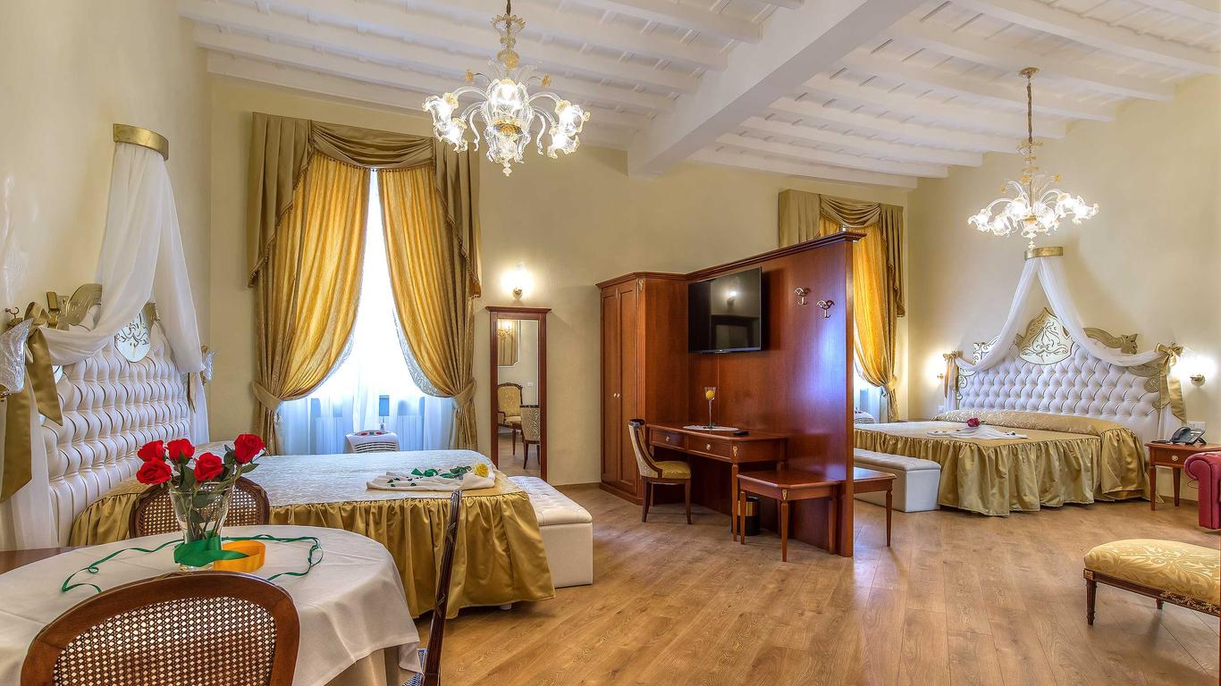 Trevi Rome Suite