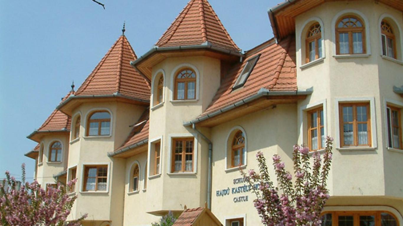 Hajdú Kastély Hotel