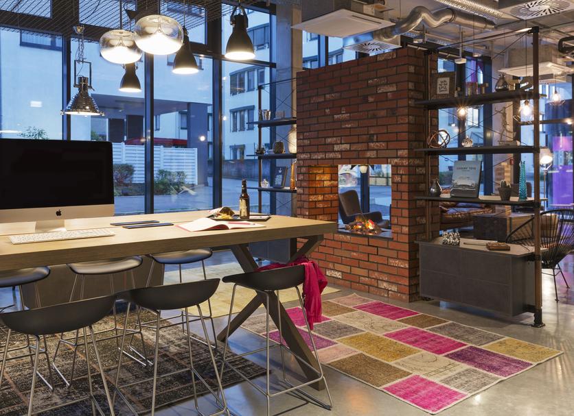 Business center Photo