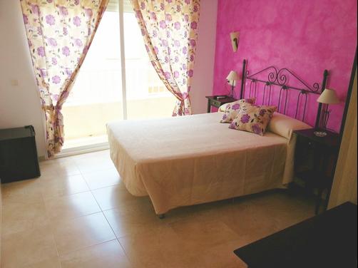Hostal San Sebastián - Almuñecar - King bedroom