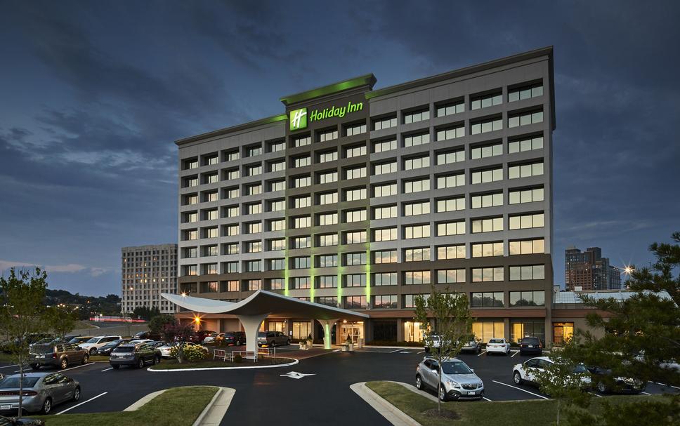 Holiday Inn Alexandria - Carlyle from $69. Alexandria Hotel Deals