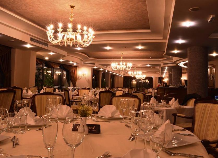 Banquet hall Photo