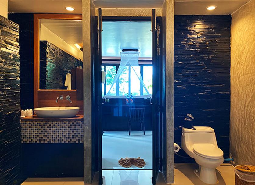 Bathroom Photo