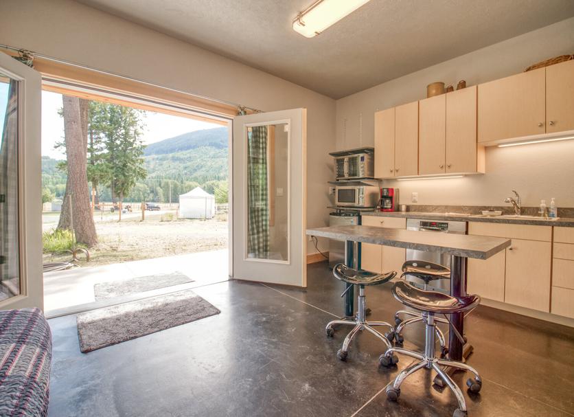 Kitchen Photo