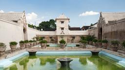Find cheap flights to Surakarta City